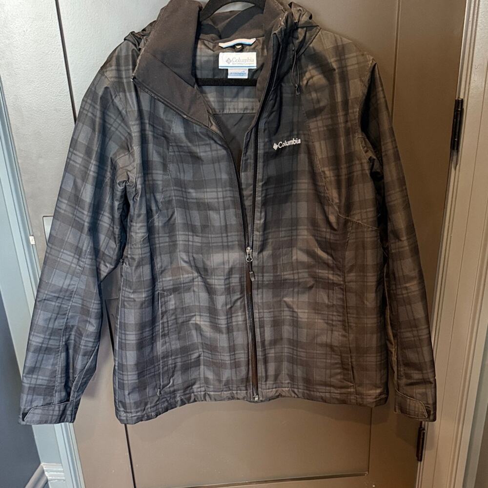 Columbia Black and Gray Plaid Rain Jacket XL